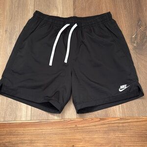 Black nike shorts